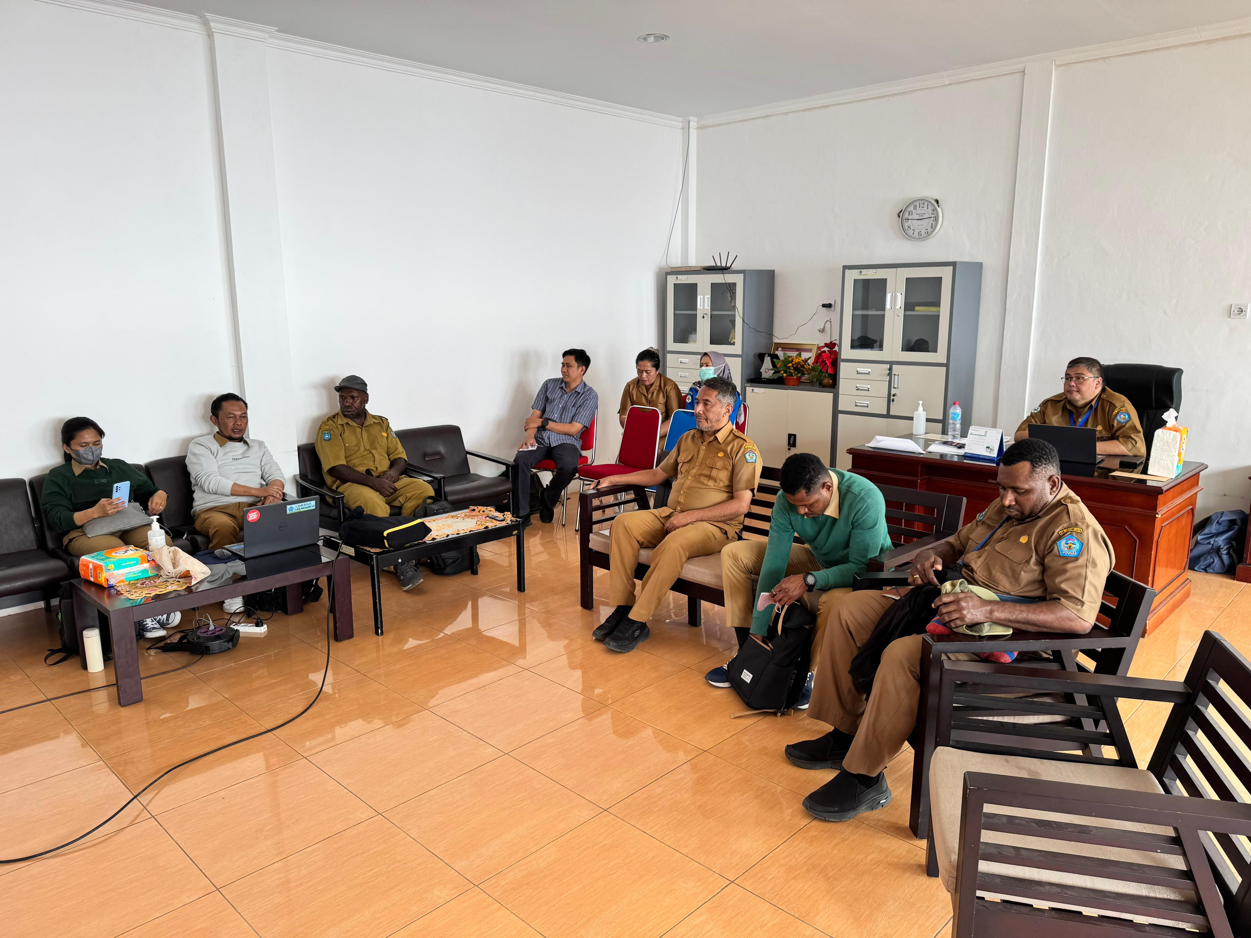 Sosialiasi Penggunaan Aplikasi OSS